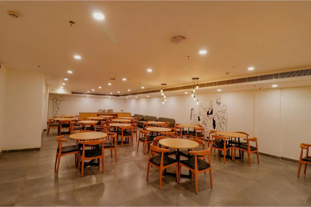 FabHotel Hargobind Enclave