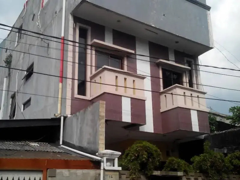 R Zuhause 1 Guest House