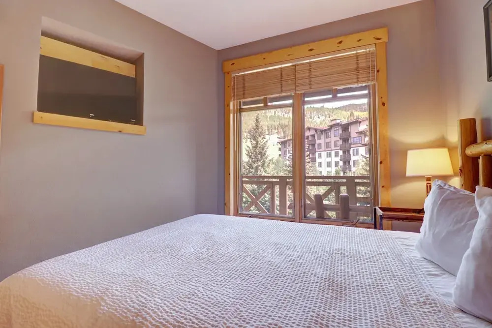Stunning Views From This Condo - TM325 by RedAwning