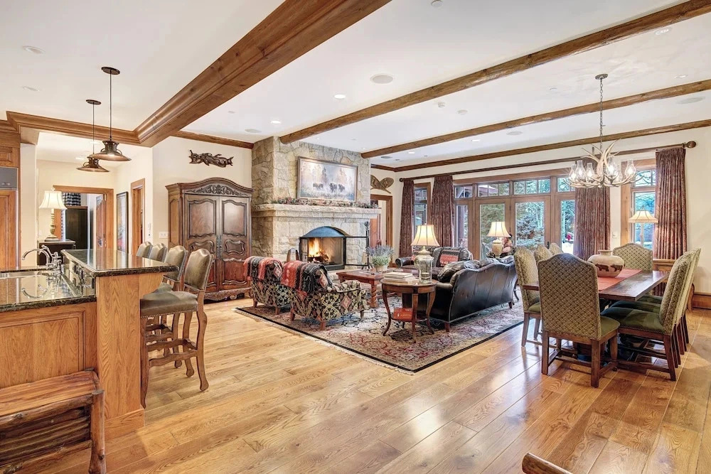 3BR Condo In Bachelor Gulch, Ski In/out