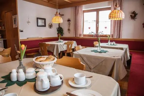 Apart-Pension Haus Arina