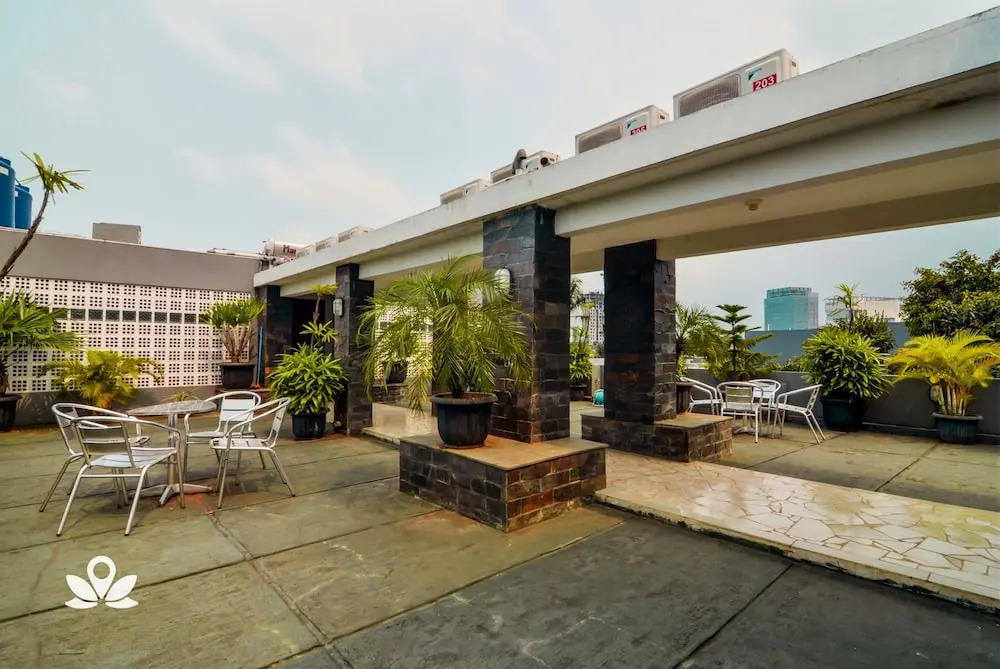 ZEN Rooms Basic near Cilandak Town Square