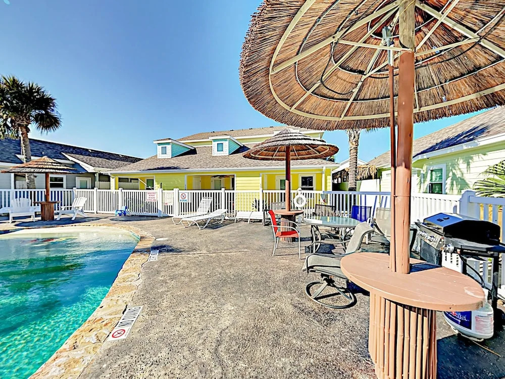Sail Away Coastal Port Aransas Condo by RedAwning