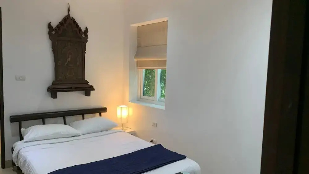 Beachfront and Pool 2 BR Apt- Celeena 870