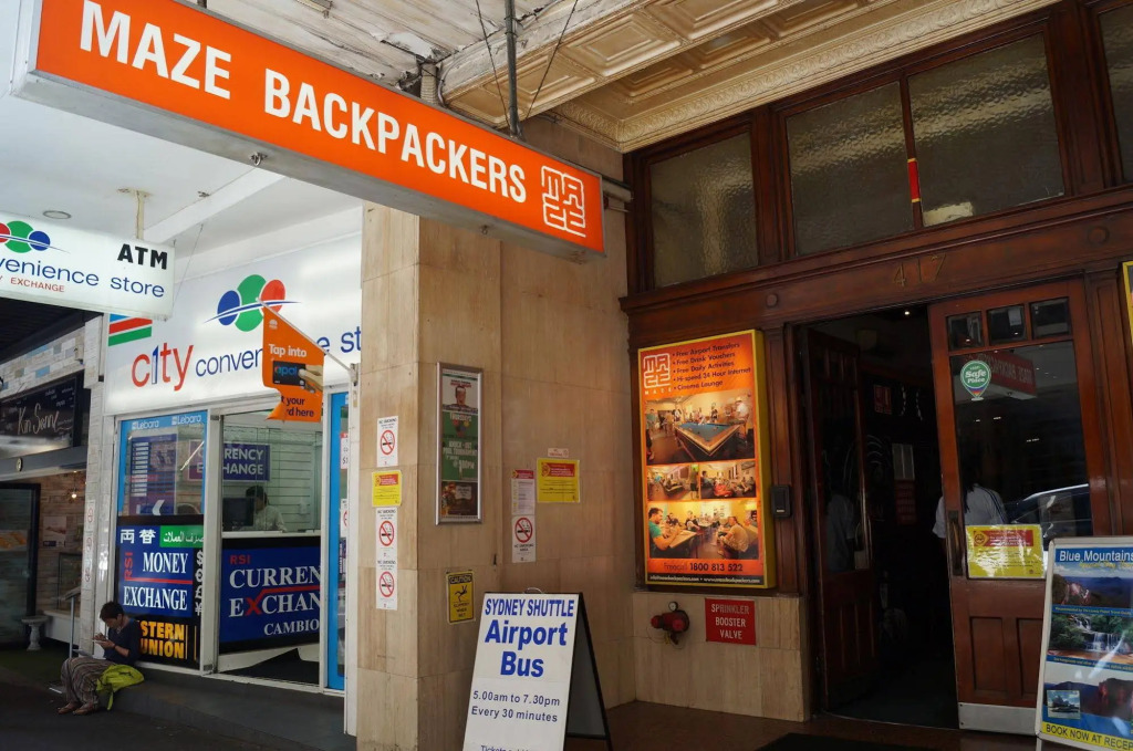 Maze Backpackers - Sydney