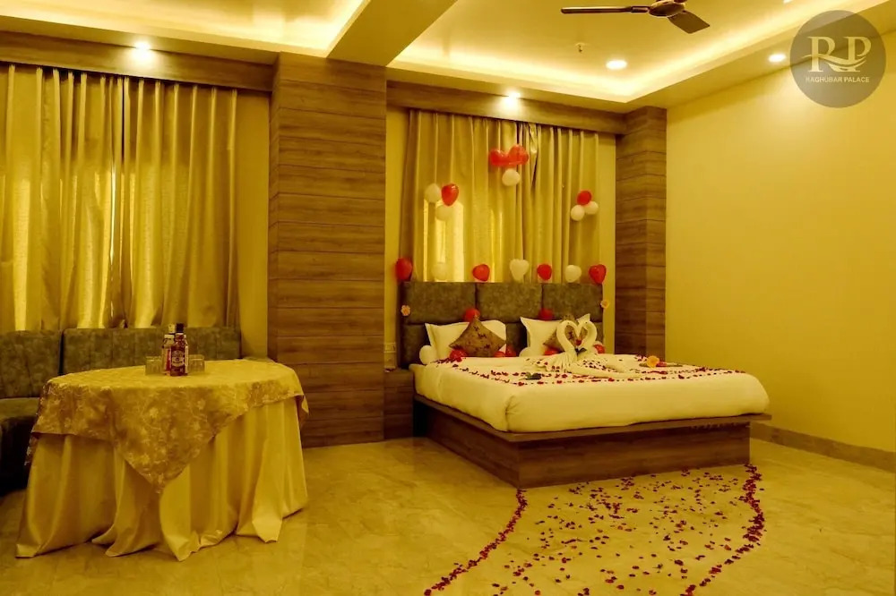 Raghubar Palace