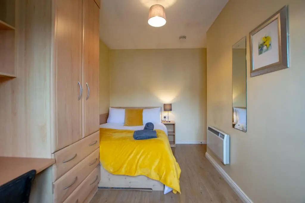 Gort Na Coiribe 4 Bedroom Duplex, by Shortstays