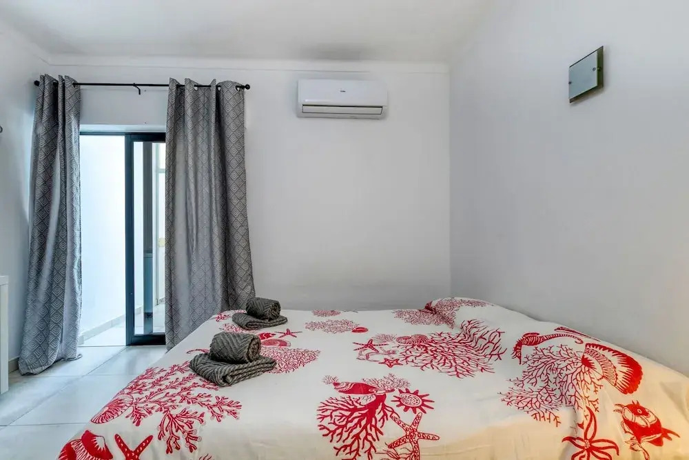 Azula Bright and Airy 2 Bedroom Apartment With p