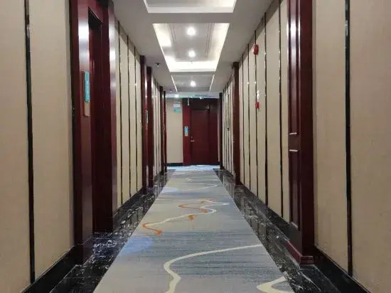 Luxotel Hotel