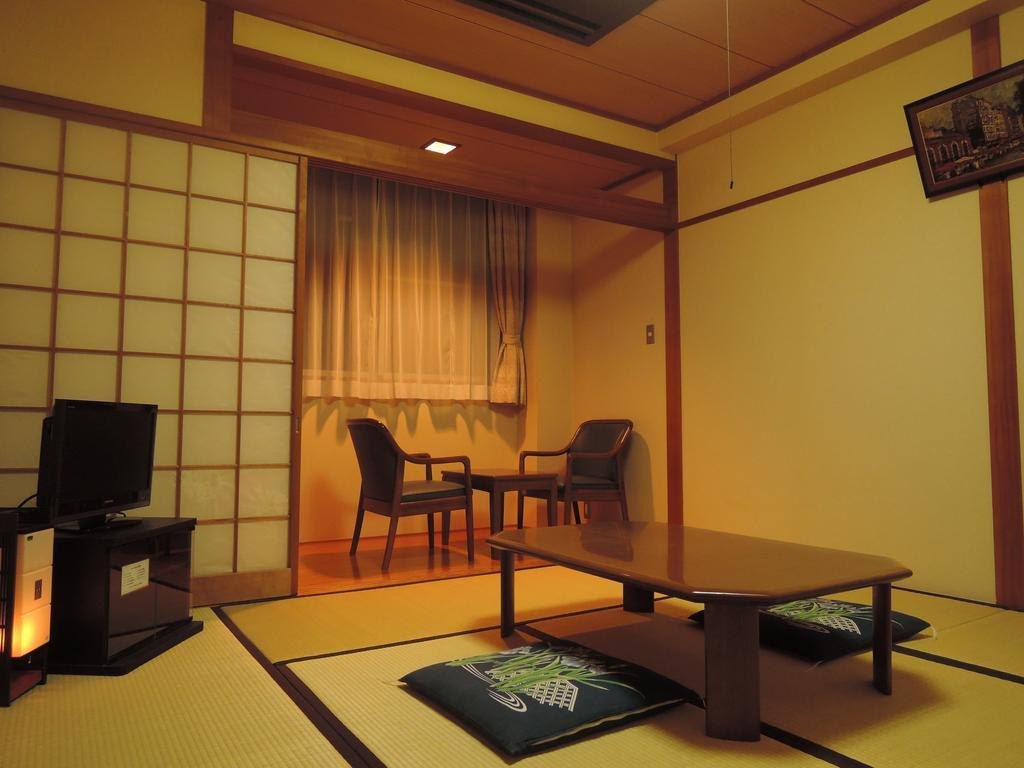 Hotel Laspa Takazaki