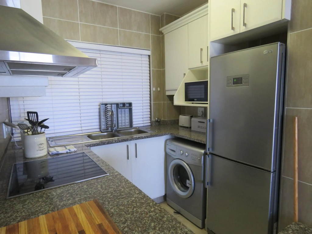 2 Bronze Beach Umhlanga