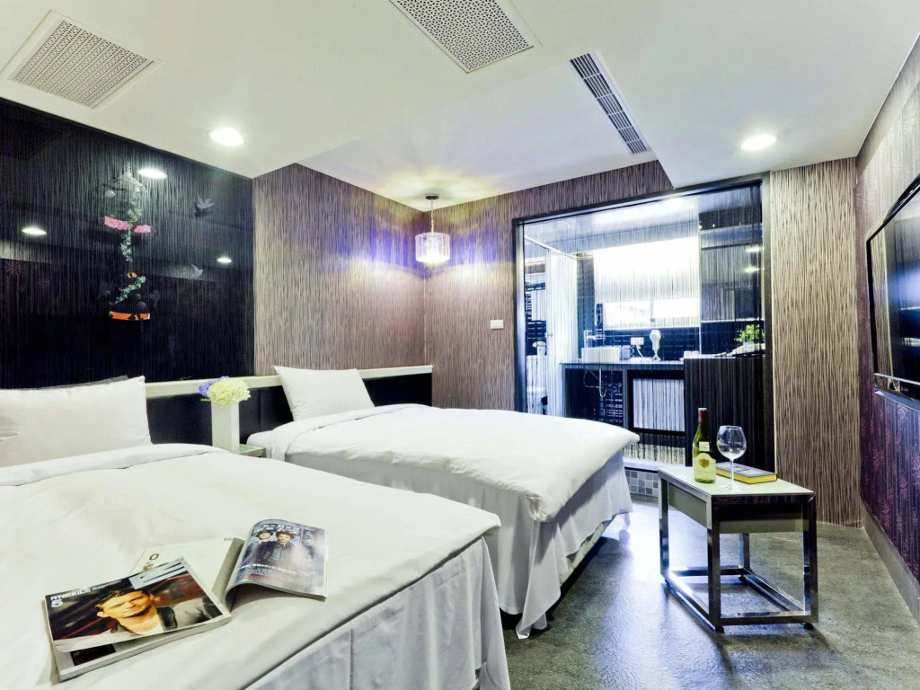 The Longstay Hotel