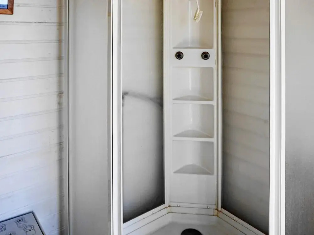 6 person holiday home in GULLSPåNG
