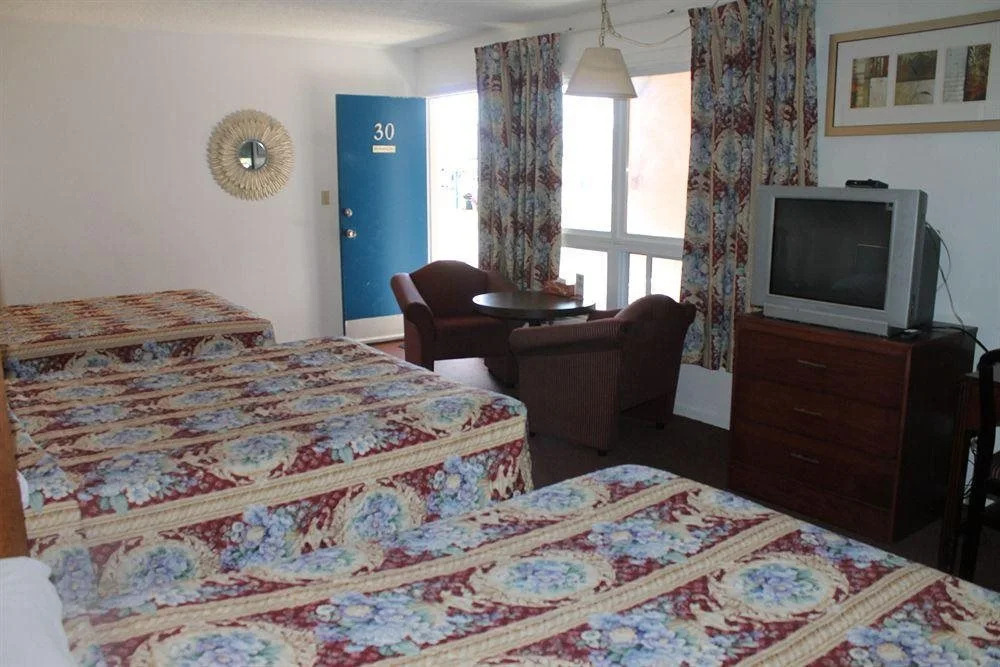 Advantage Inn