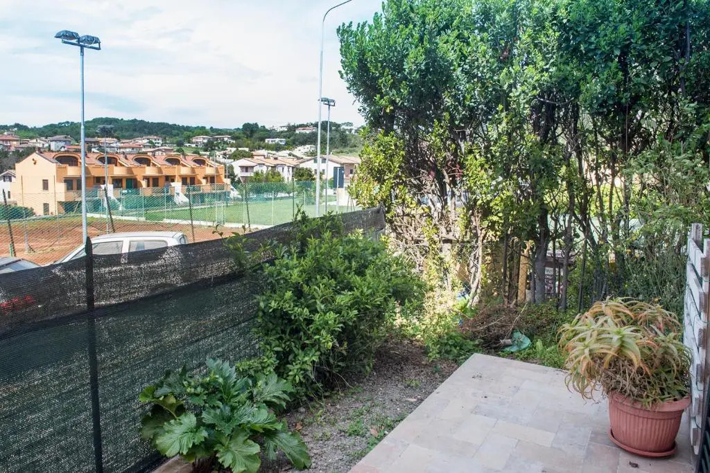 S145 - Sirolo, Nuovissimo Trilocale in Centro Con Giardino