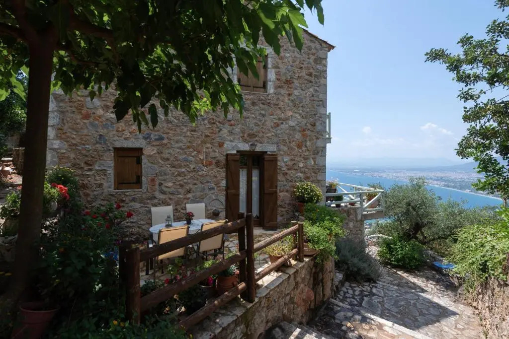 Luxury Stonehouse Verga