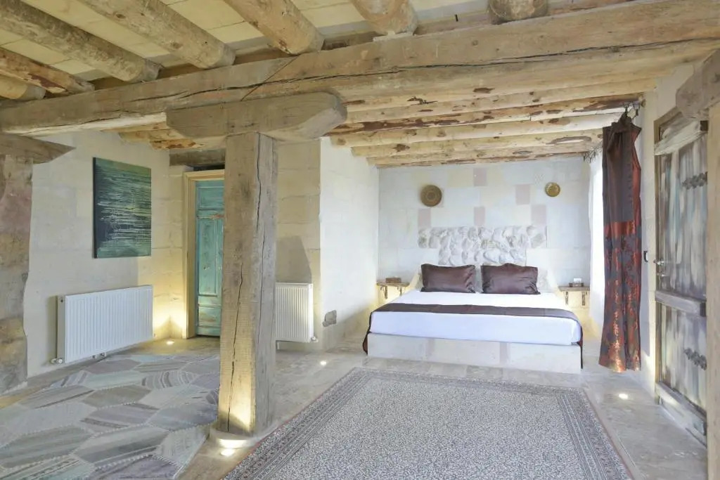 Philosophy Hotel