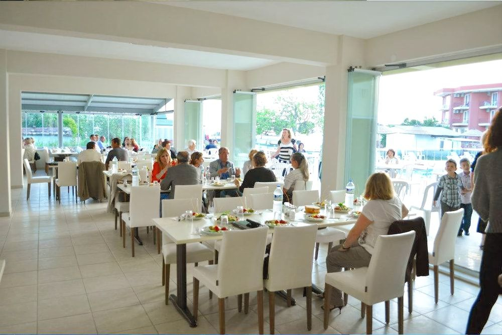 Sare Hotel