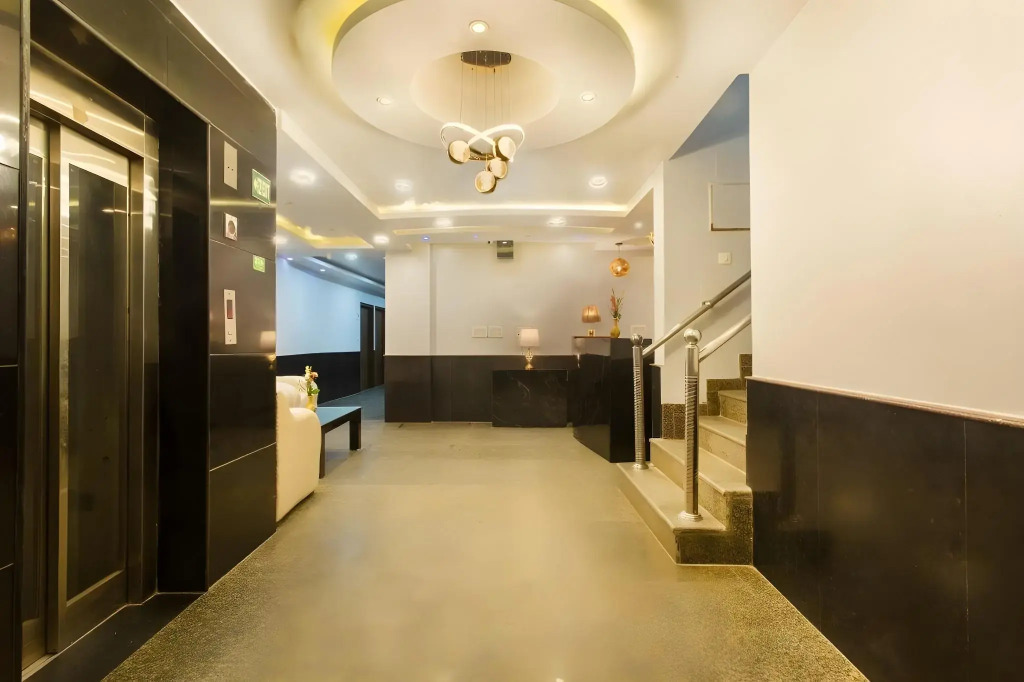 ADB Rooms Hotel Noratan Palace