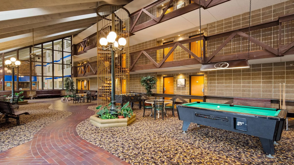 Best Western Plus Longbranch Hotel & Convention Center