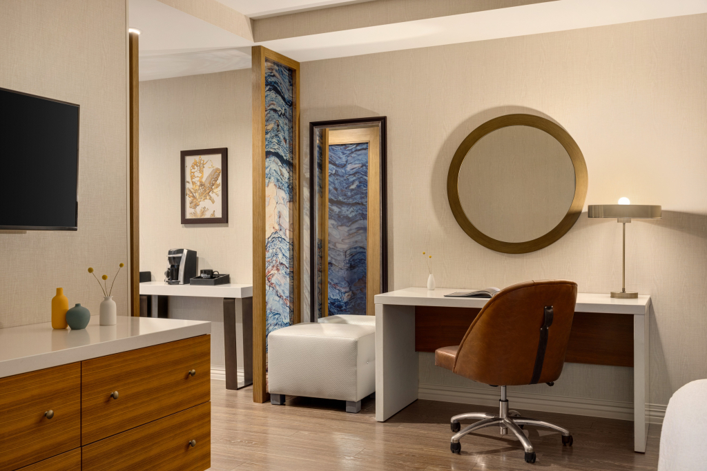 Hotel Indigo Naperville Riverwalk by IHG