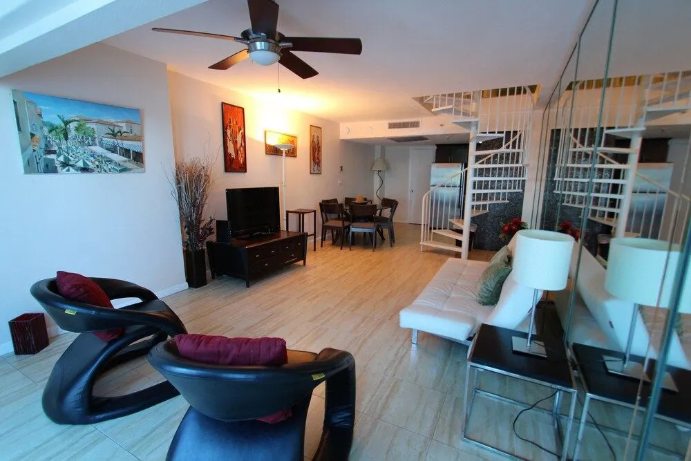 SeaStays Apartments