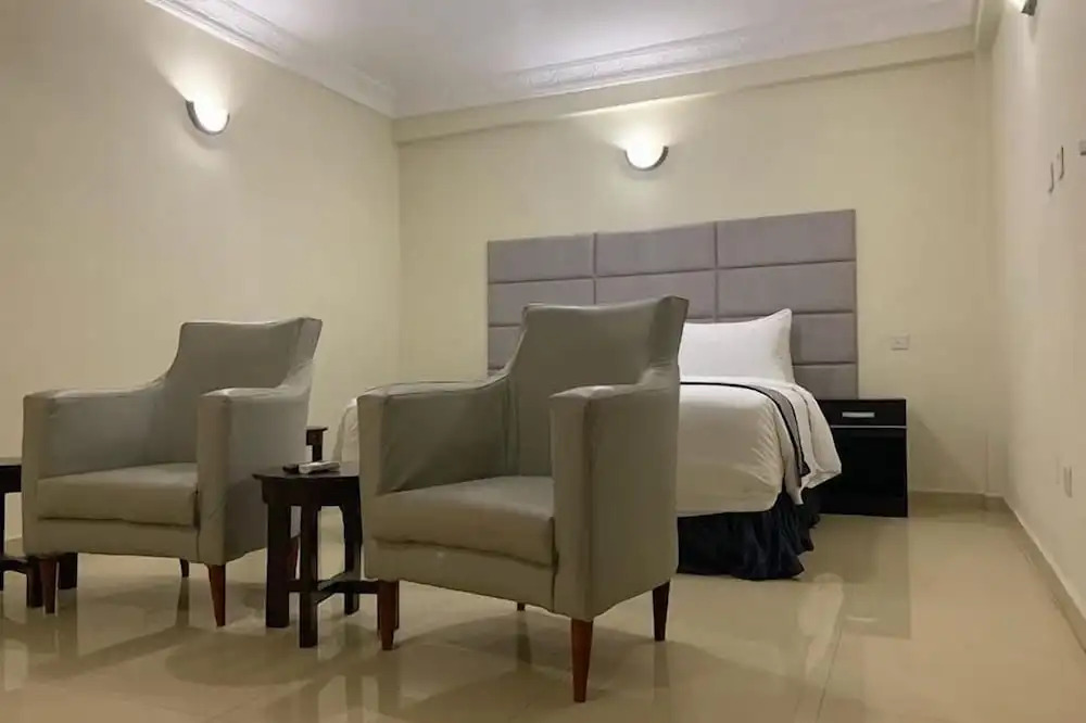 Wendy's Suites
