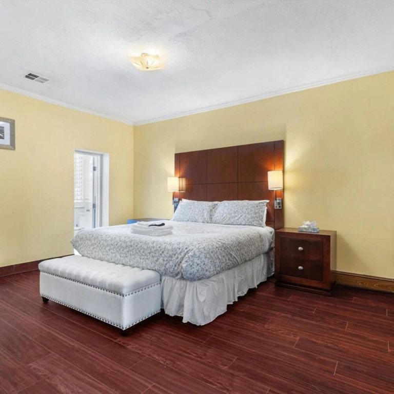 Family Group Trips to DC 4-br Close to Metro
