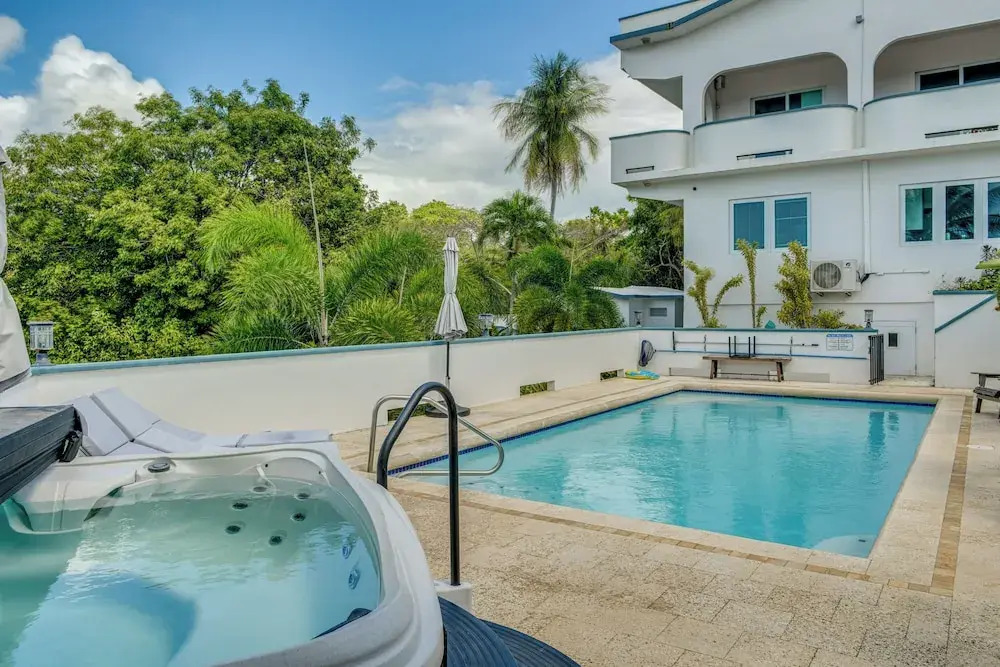 Resort-style Living Near Shore! Vieques Retreat