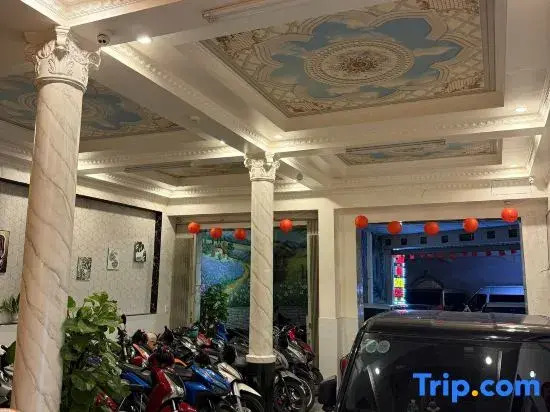 Trung Hau Hotel