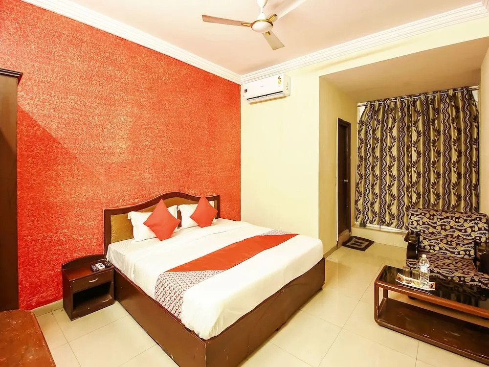 OYO 18302 Pride Banjara