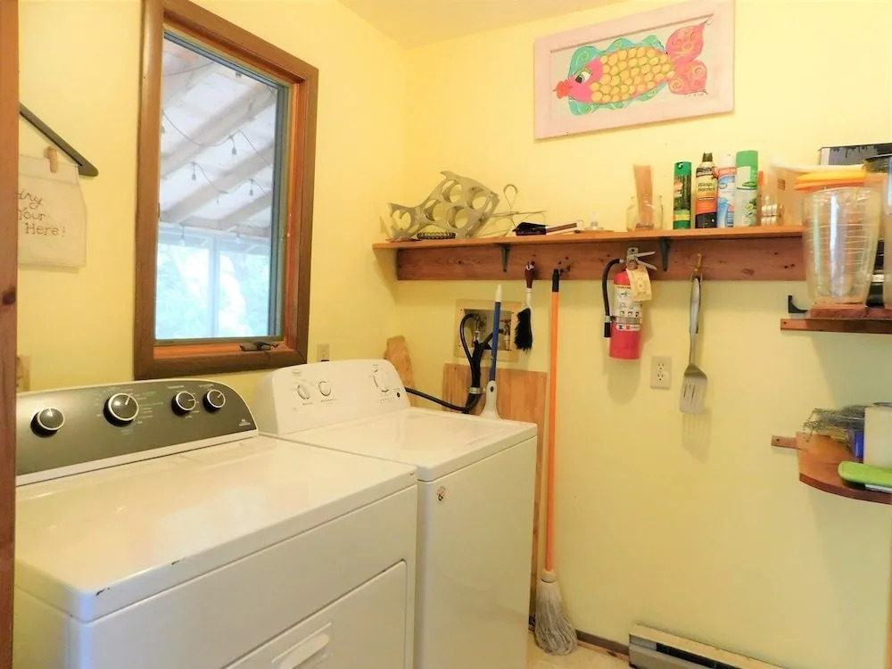Shrimp-n-grits 3 Bedrooms 2 Bathrooms Home