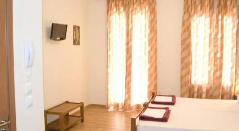 Holiday Studios - Rooms