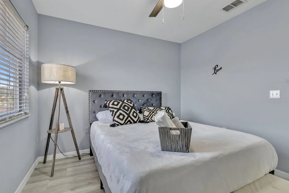 Ellas Blue House is Near Disney Theme Park