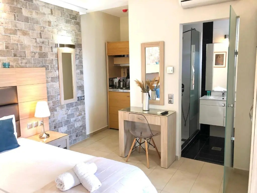Luxury Aroma Villa