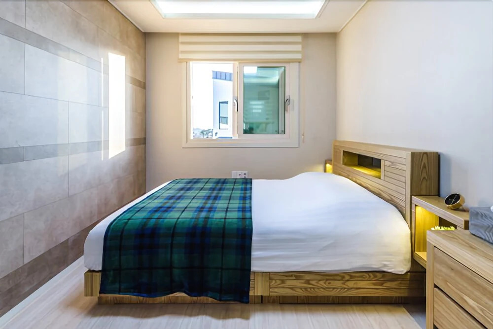 Seogwipo Sanbangsan-ui-achim Pension