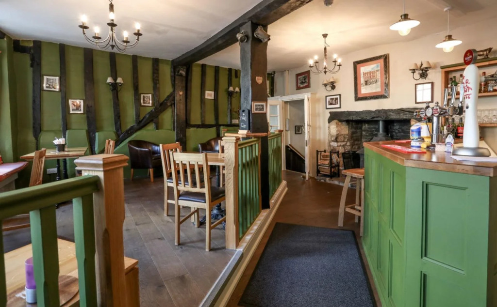 BULL Burford