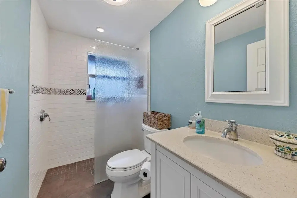 Pcr9170 - Englewood 2 Bedroom Canalfront Pool Cottage