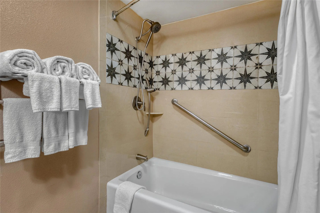 SureStay Hotel by Best Western Camarillo
