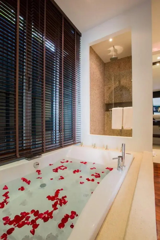 Kata Gardens Beach Apartment 5B