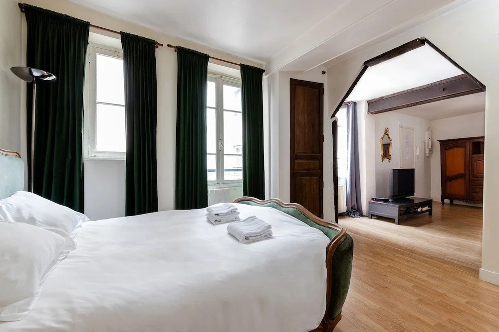 Central Paris - Chatelet Apartment