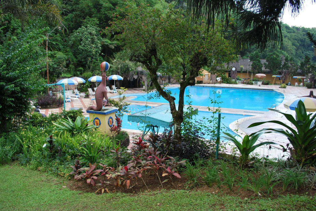 Zuri Resort Cipanas