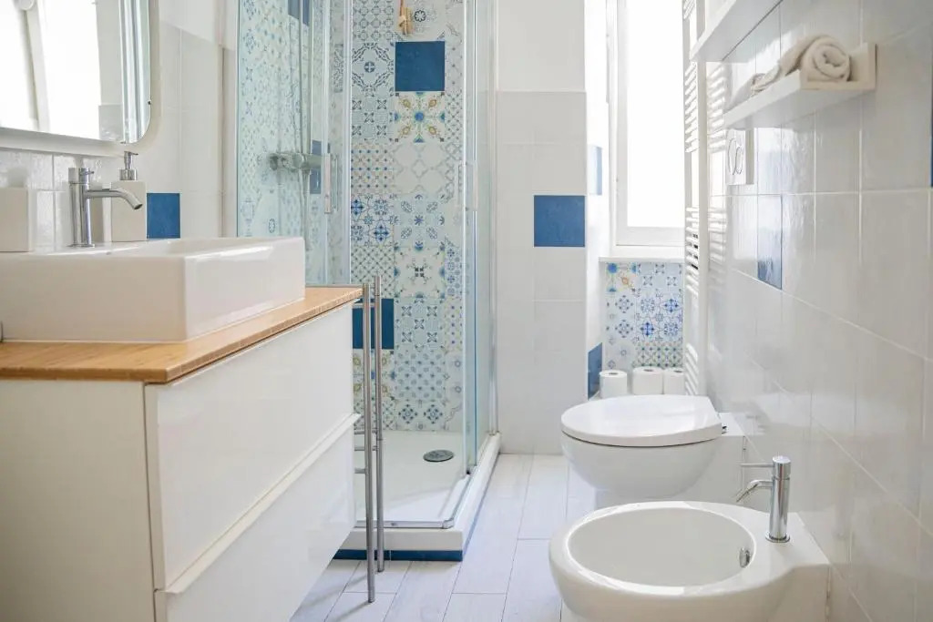 084 - Casa dei Limoni, cortile privato,5 minuti di auto dal mare