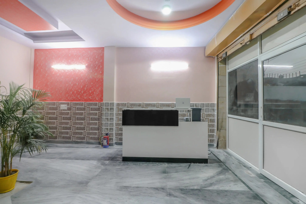 Hotel O Primrose Hotels Near Noida Sector 76 Metro Station