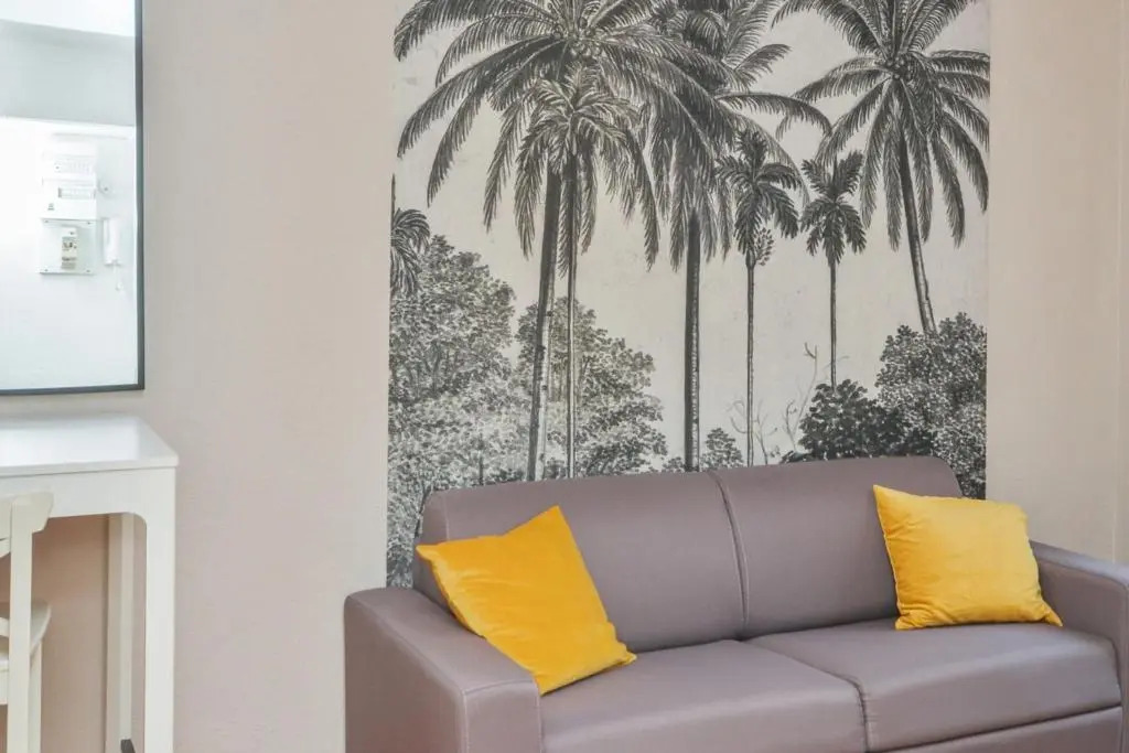 Comfortable studio apartment close to Avignon Bridge Welkeys