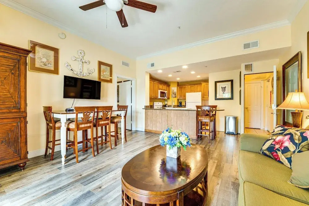 7 Mi to Disney World: Condo w/ 2 Balconies + Pools