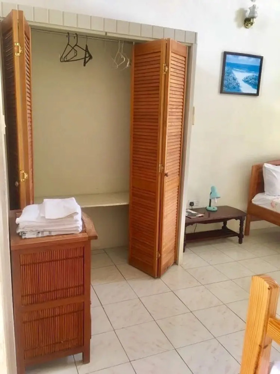Dennis Hideaway