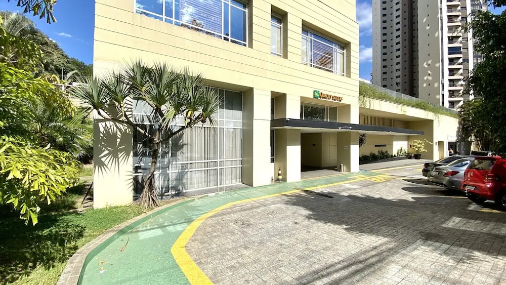 QSA - Anora Spaces - Metropolis Alphaville