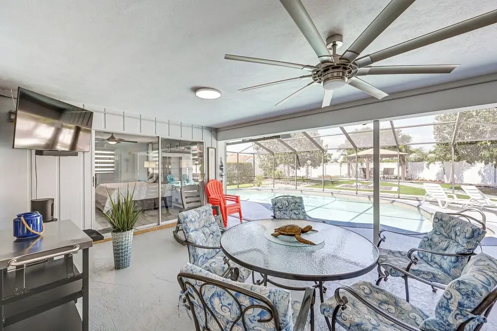 Outdoor Oasis: Marco Island Home Near Beaches