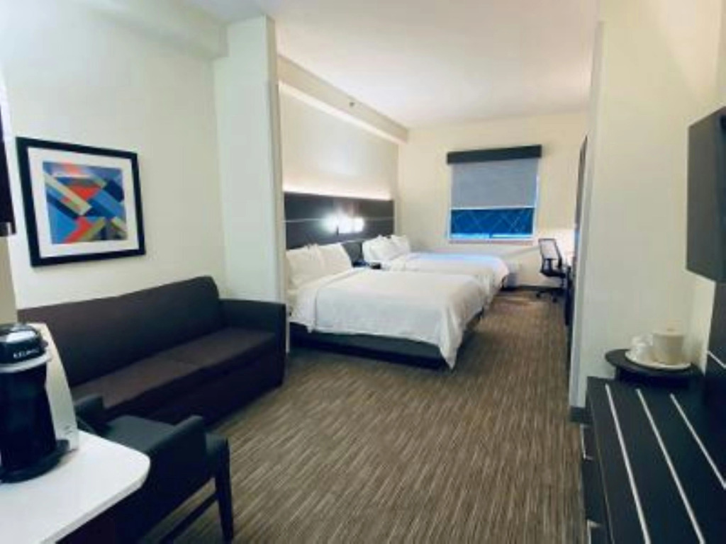Holiday Inn Express Hotel & Suites- Gadsden by IHG